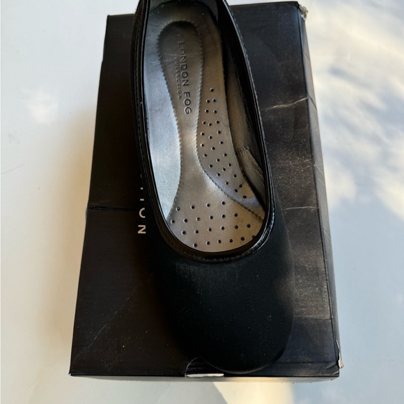 kids shoes gentle used and some new. size 5 and 5 1/2 - Picture 9 of 12